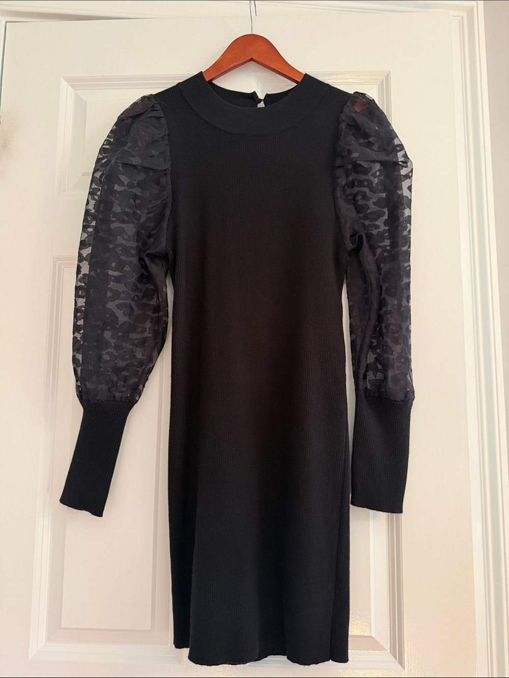 🖤 Lush Black Ribbed Sweater Dress Sheer Puff Sleeve Size M 🖤 - Picture 2 of 13